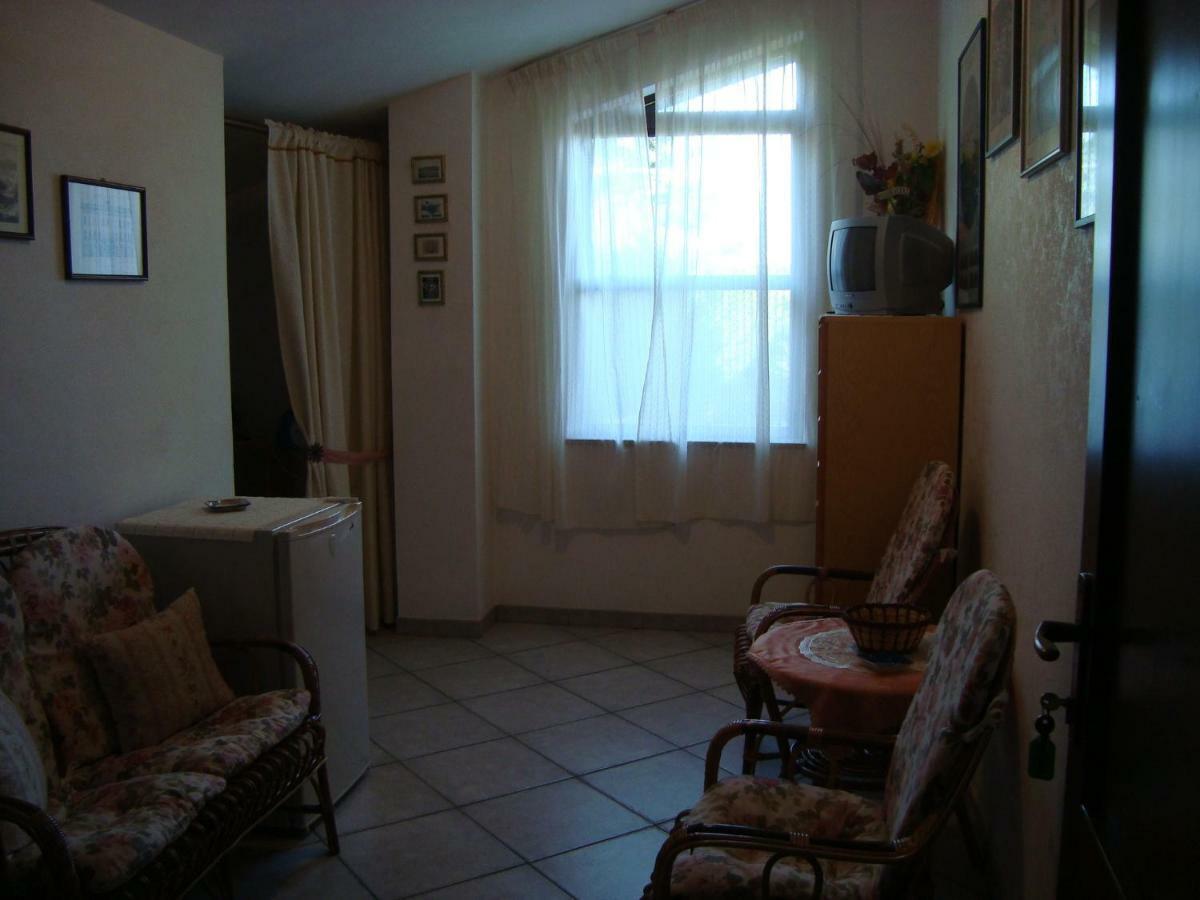 Solmar Apartment Palmadula Luaran gambar